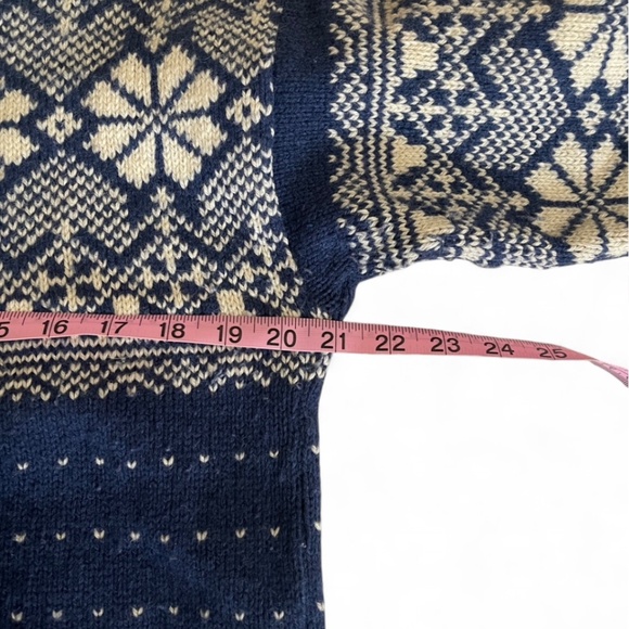 Cambridge Dry Goods Men's Snowflake Sweater Wool Blend, Aztec Pattern - Picture 5 of 5